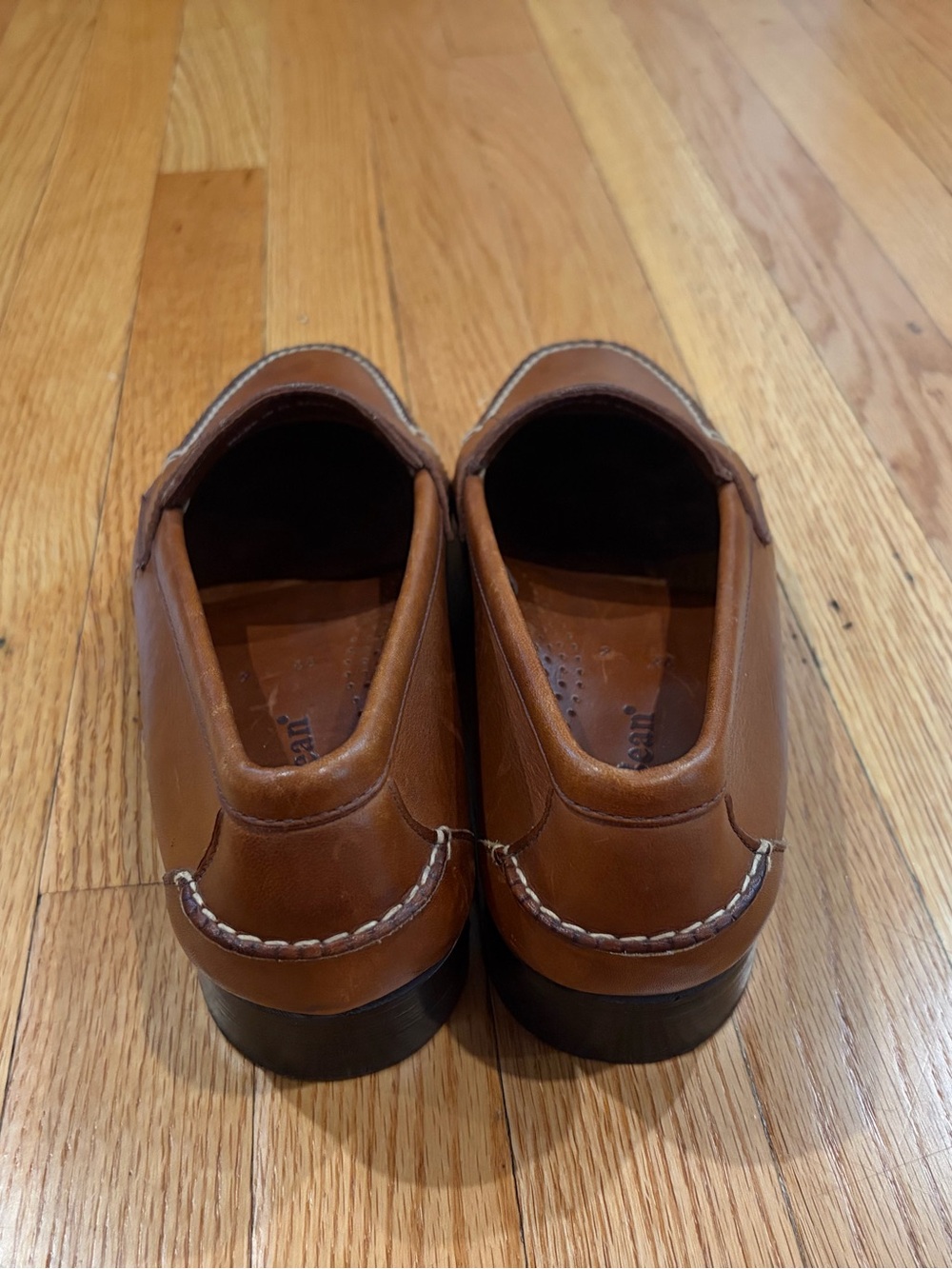 ๐ Brown L.L. Bean Leather Loafers - Picture 2 of 5